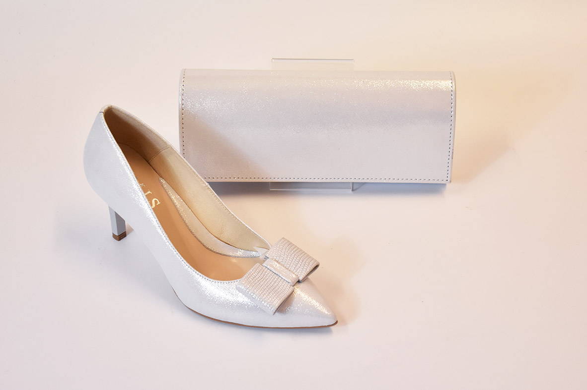 Emis silver court shoe and bag
