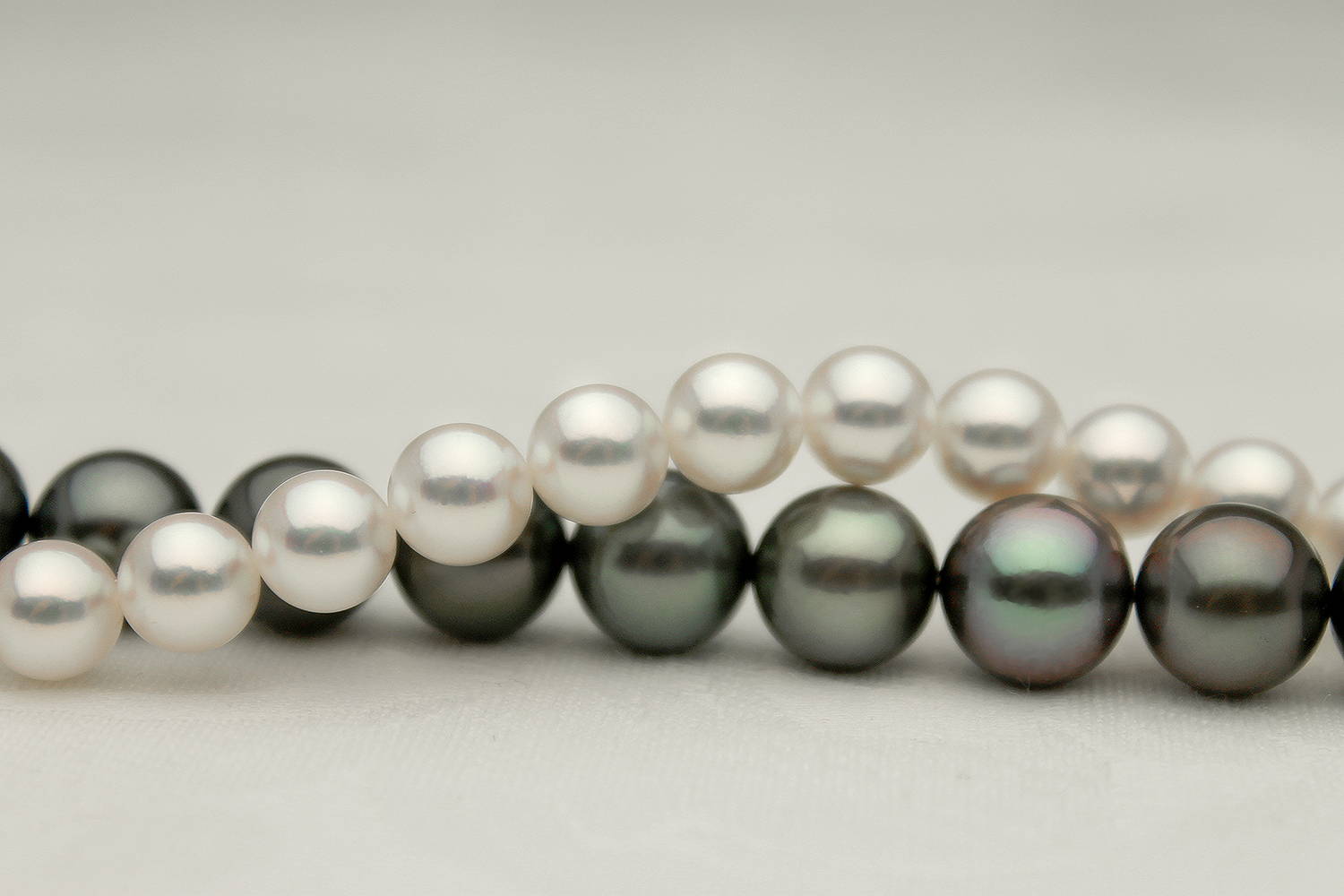 What Makes Pearls Valuable?
