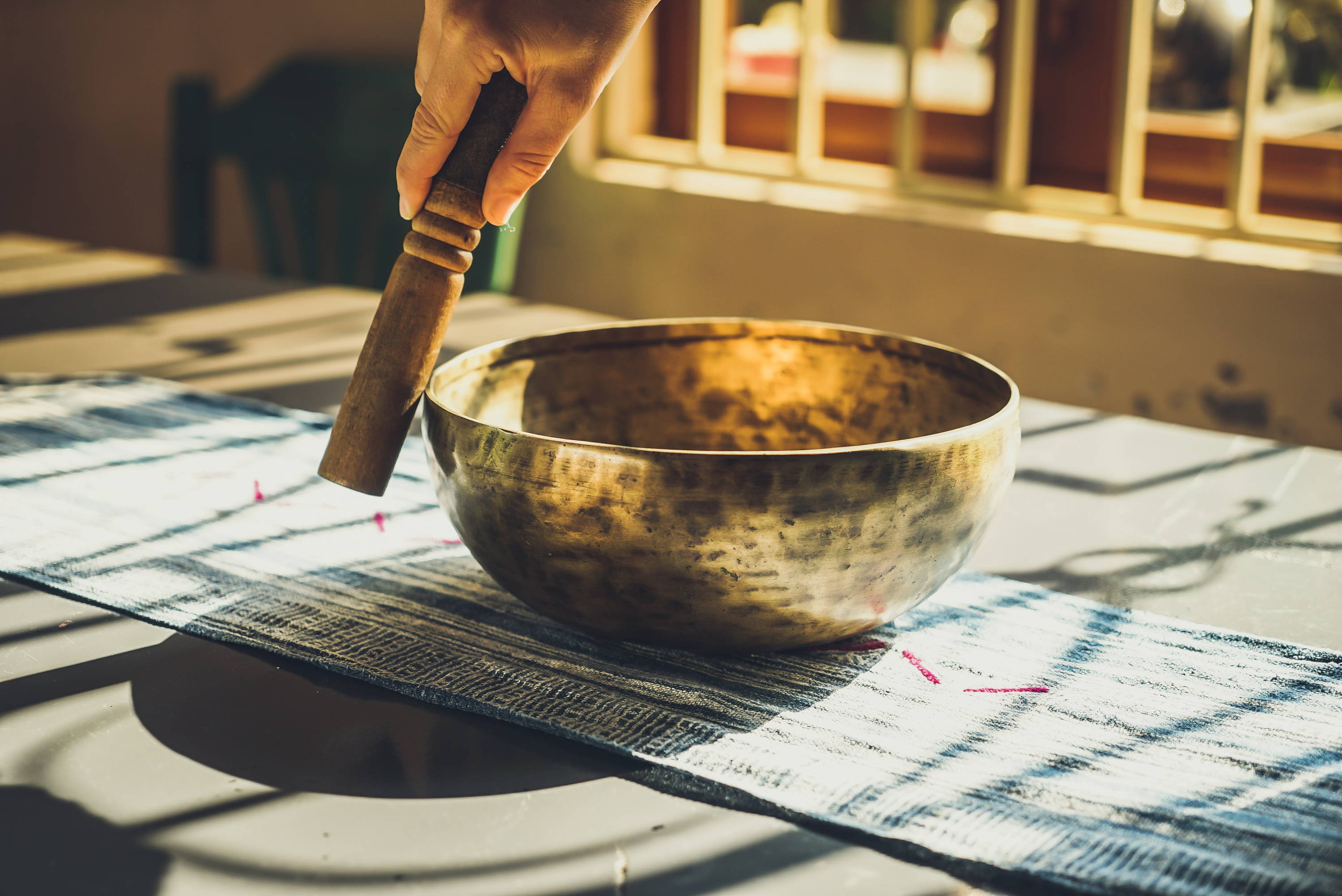 Sound Healing with Crystal Singing Bowls l The Community Hub l Mukha Yoga