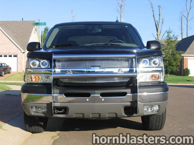 Angled exterior of Andy's 2007 Chevy Avalanche showing Nathan AirChime K5LA train horn setup, customer install gallery photo 2