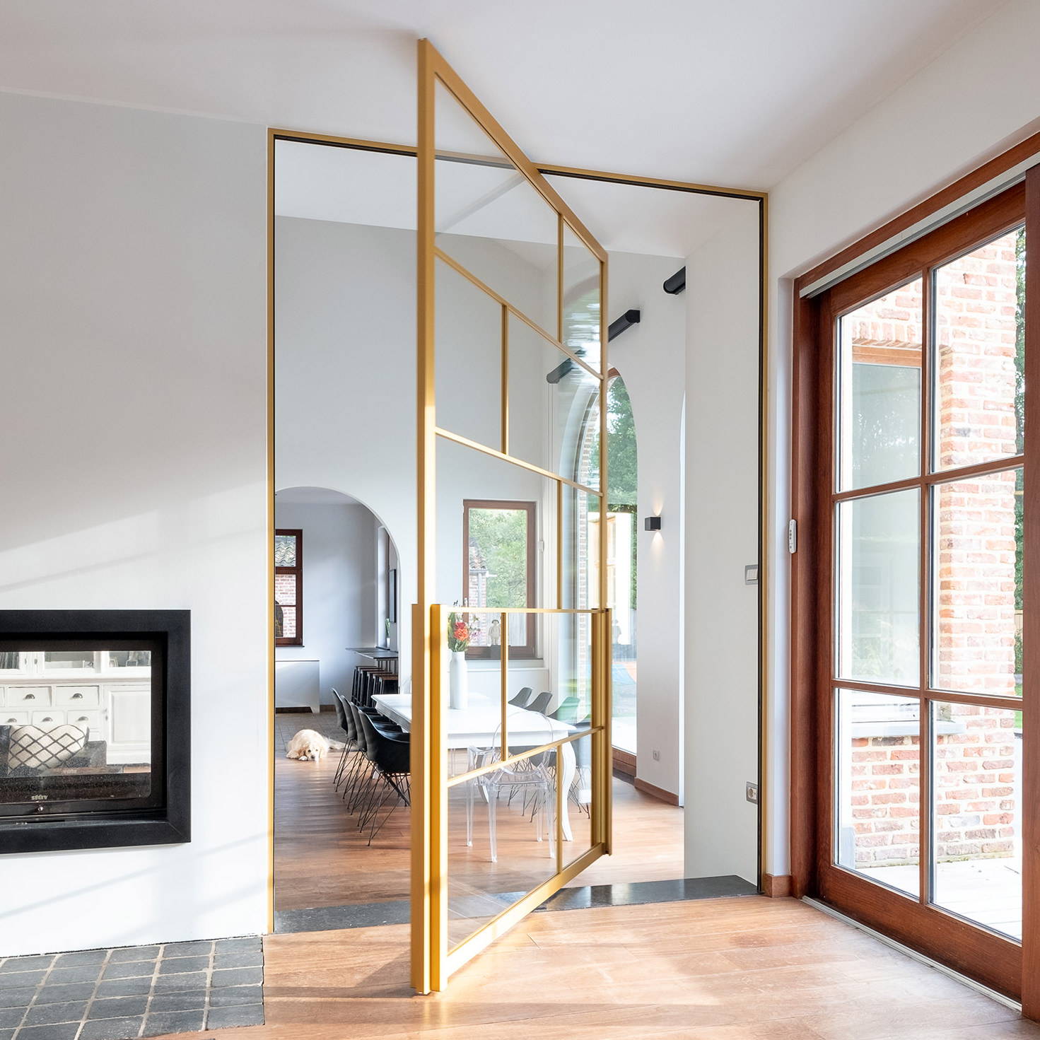 Stealthpivot - Pivot door hinges by Portapivot – PortaPivot