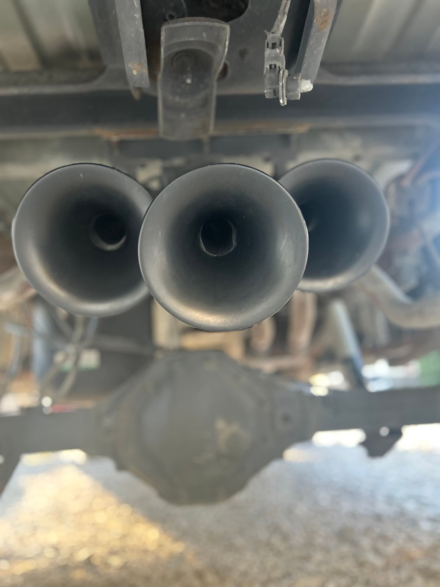 Logan's 2005 Dodge Ram 1500 Train Horn Install