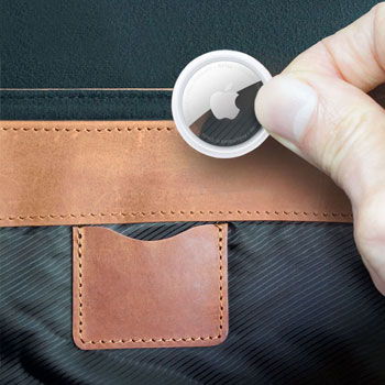 maccase intergrated airtag pocket