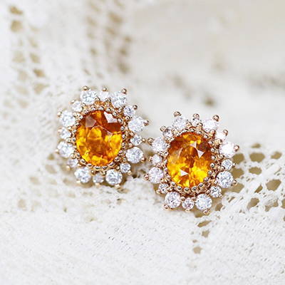 WILLS JEWELLERY Garnet Jewellery Product Photography 09