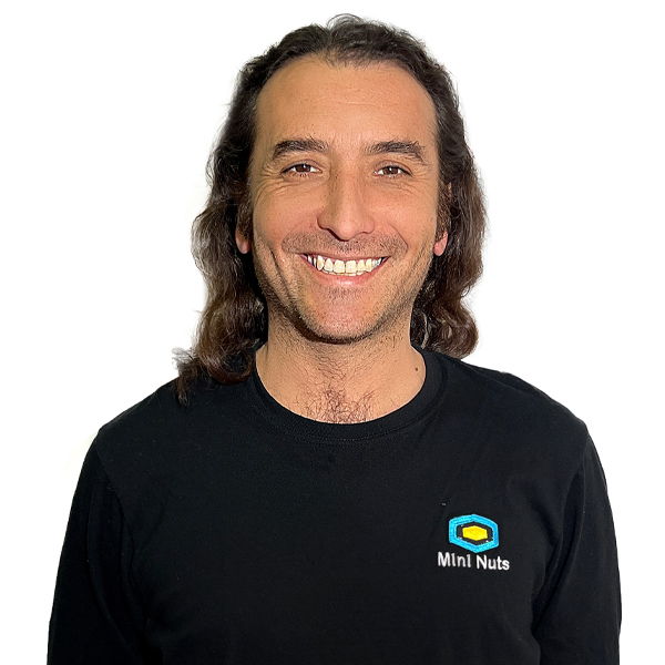 Ramón Araya Asesor certificado en Seguridad Vial Infantil Jefe de tienda Mini Nuts Manquehue