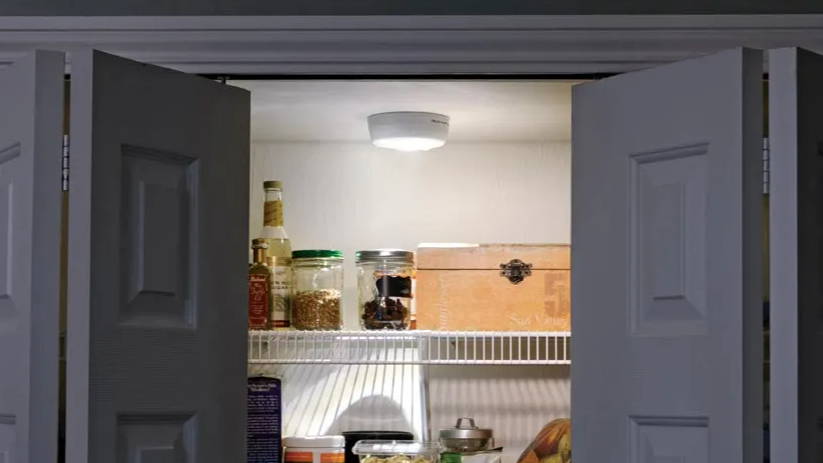 Battery Operated Ceiling Light Mr Beams Mb980