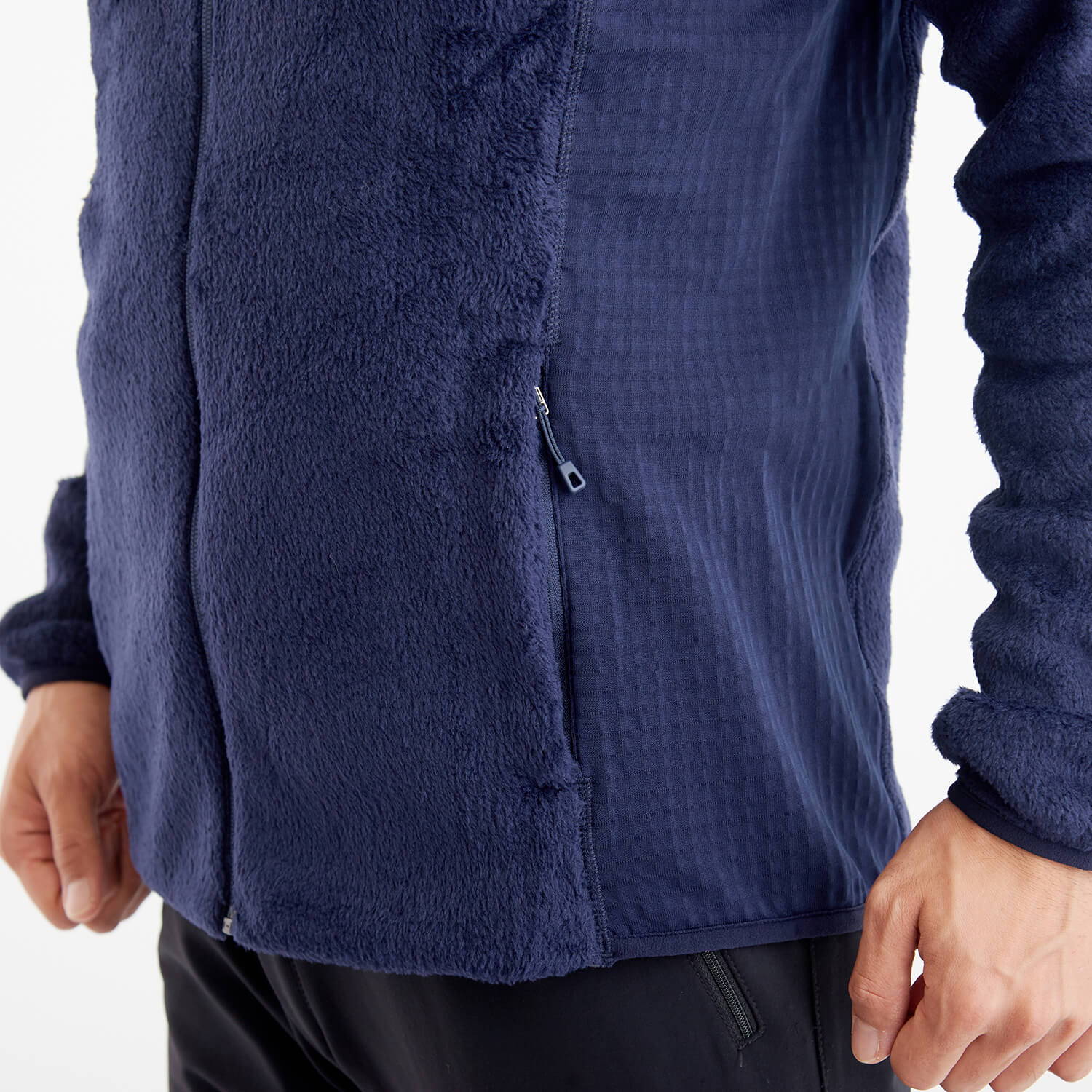 patagonia（パタゴニア）/R2ジャケット/ネイビー/MENS