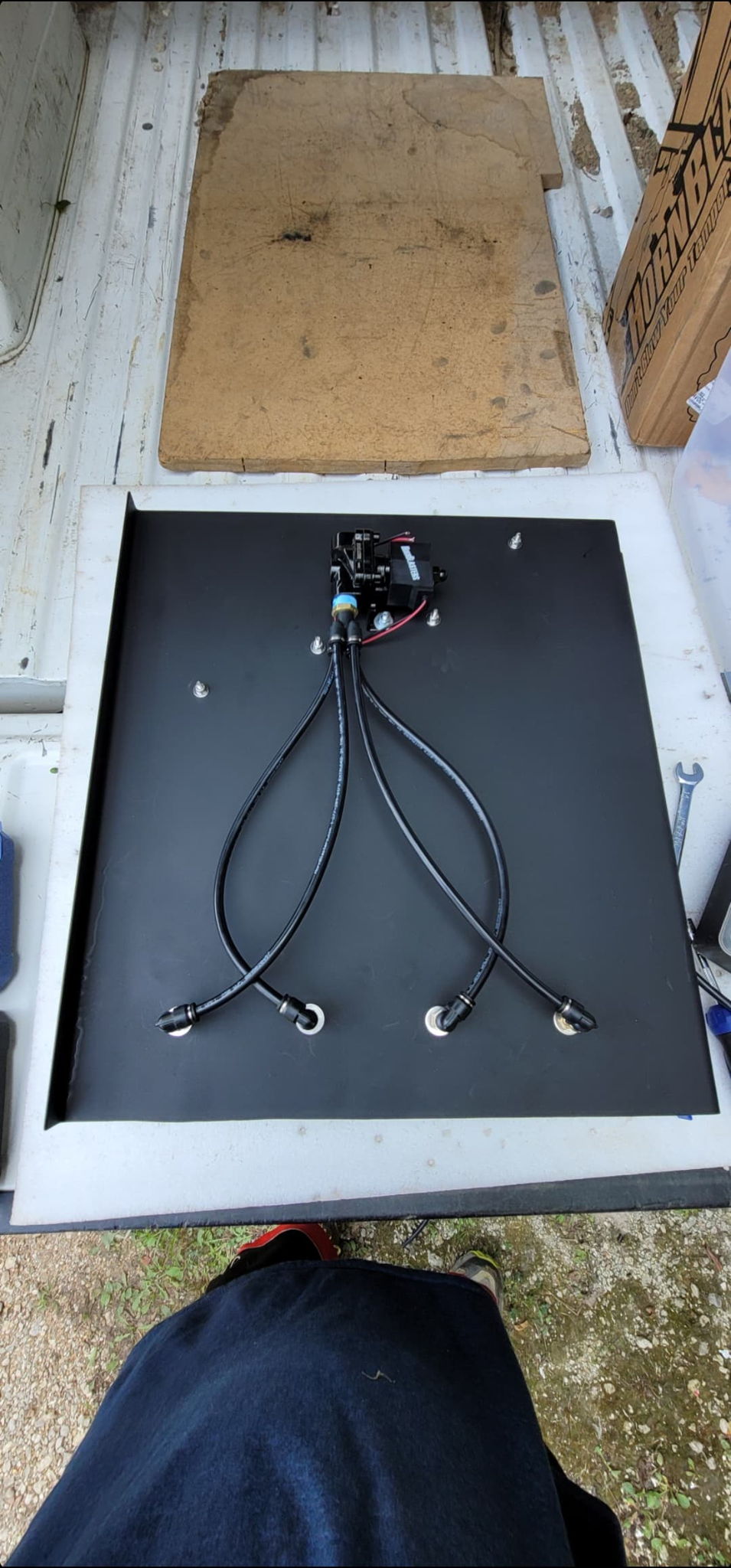 Wade's 2006 Chevy Silverado 1500 4x4 Train Horn Install