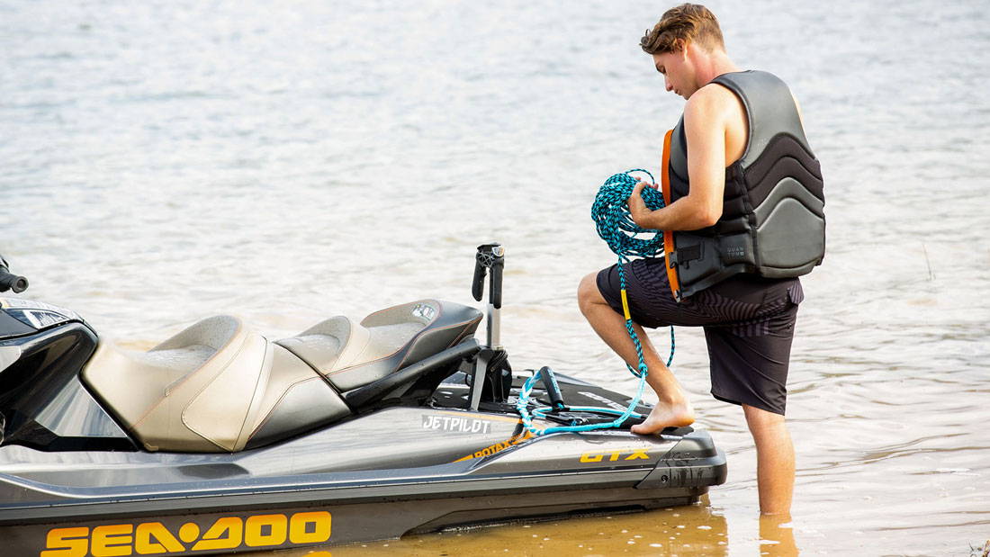 How to safely ride a jet ski