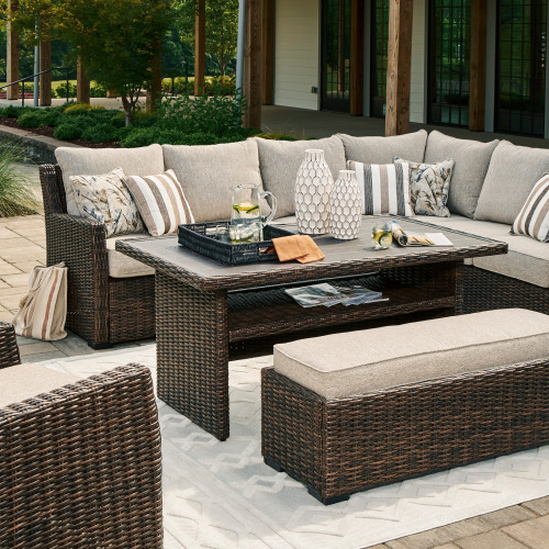 Brook Ranch Outdoor Seating