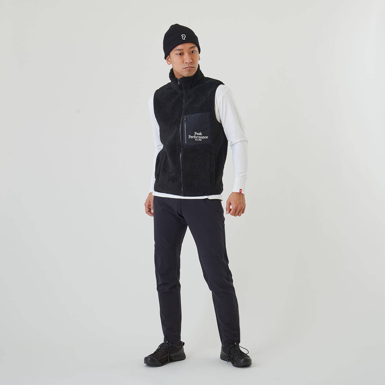 PeakPerformance（ピークパフォーマンス）/オリジナルパイルジップベスト/ブラック/MENS
