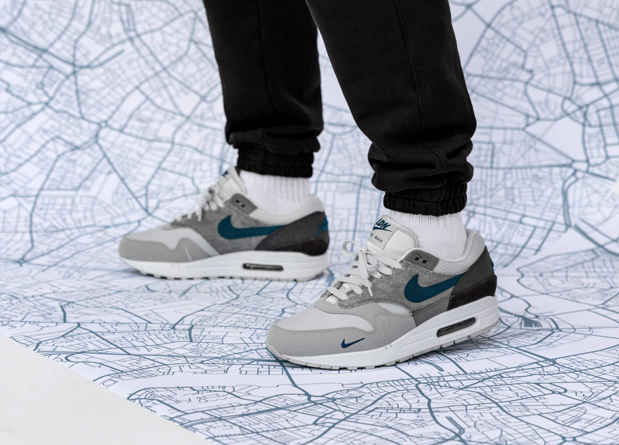 Nike Air Max 1 City Pack London Smoke Grey Valerian Blue Dark Smoke Grey