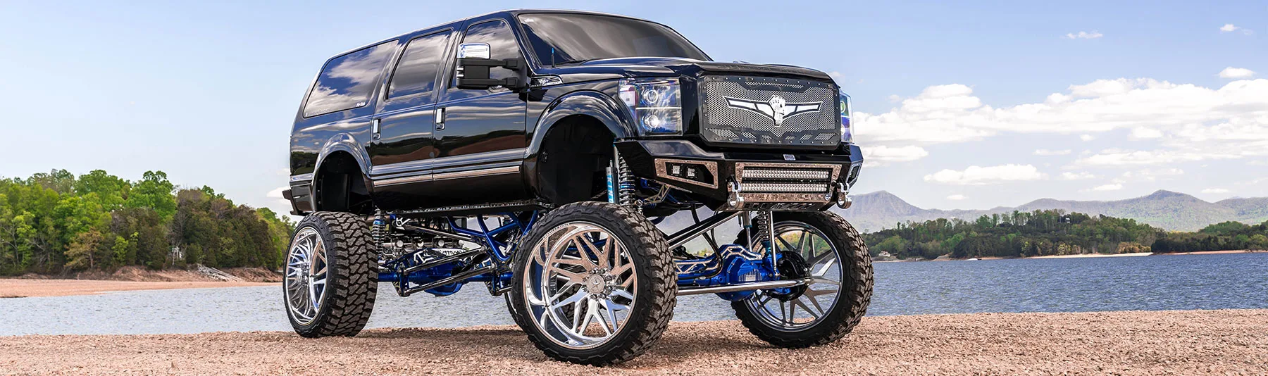 Josh's 2016 Ford Excursion 'Lady Luck' with Dual Outlaw XL Horns