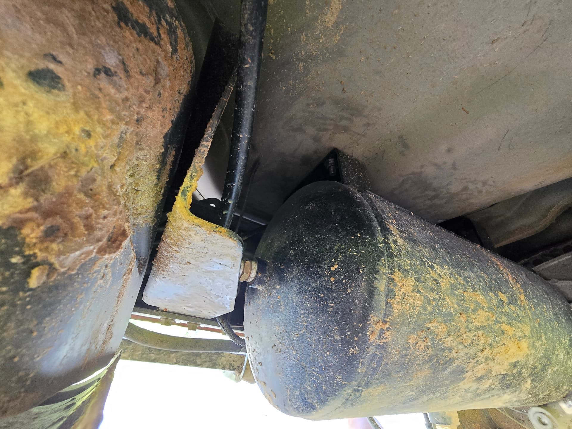 Scott's 2008 Ford F350 Train Horn Install