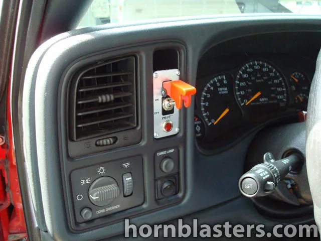 Angled front or driver-side exterior Eric's 2001 Silverado 1500 Shocker XL train horn kit gallery photo 2