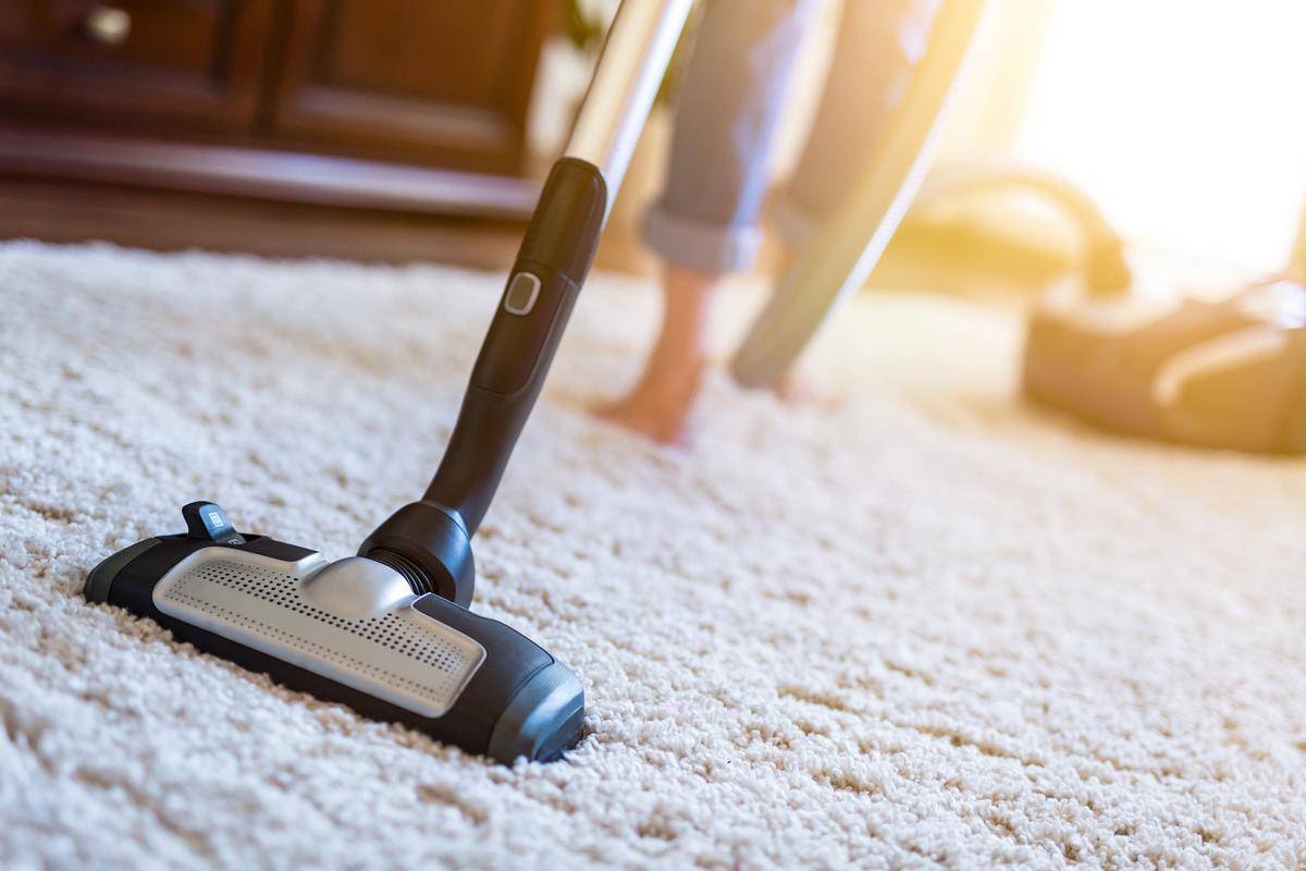 Godt og jevnlig renhold er viktig ved hustøvmiddallergi.