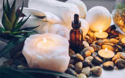 Essential Oils to Ease Pain and Inflammation - Mukha Yoga