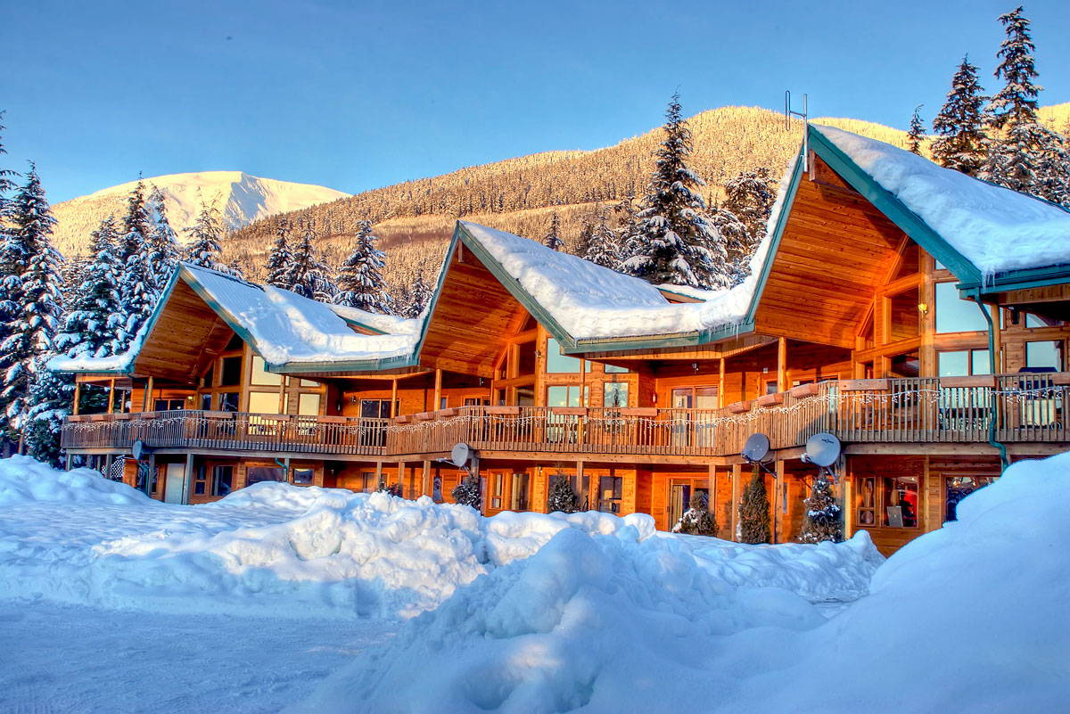 Northern Escape Heli Ski Mountain Lodge