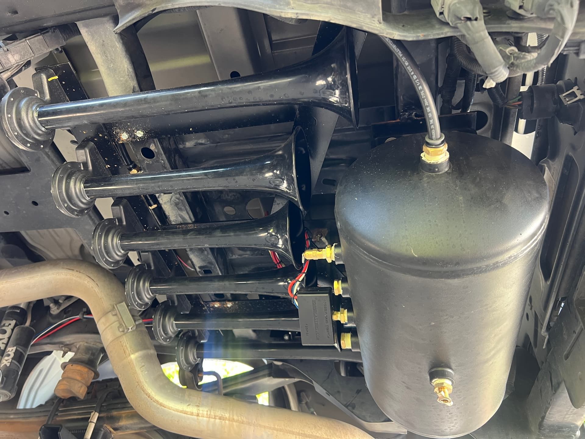 2022 Ford F-350 with Shocker S6 544K Nightmare Edition Train Horn Kit installed