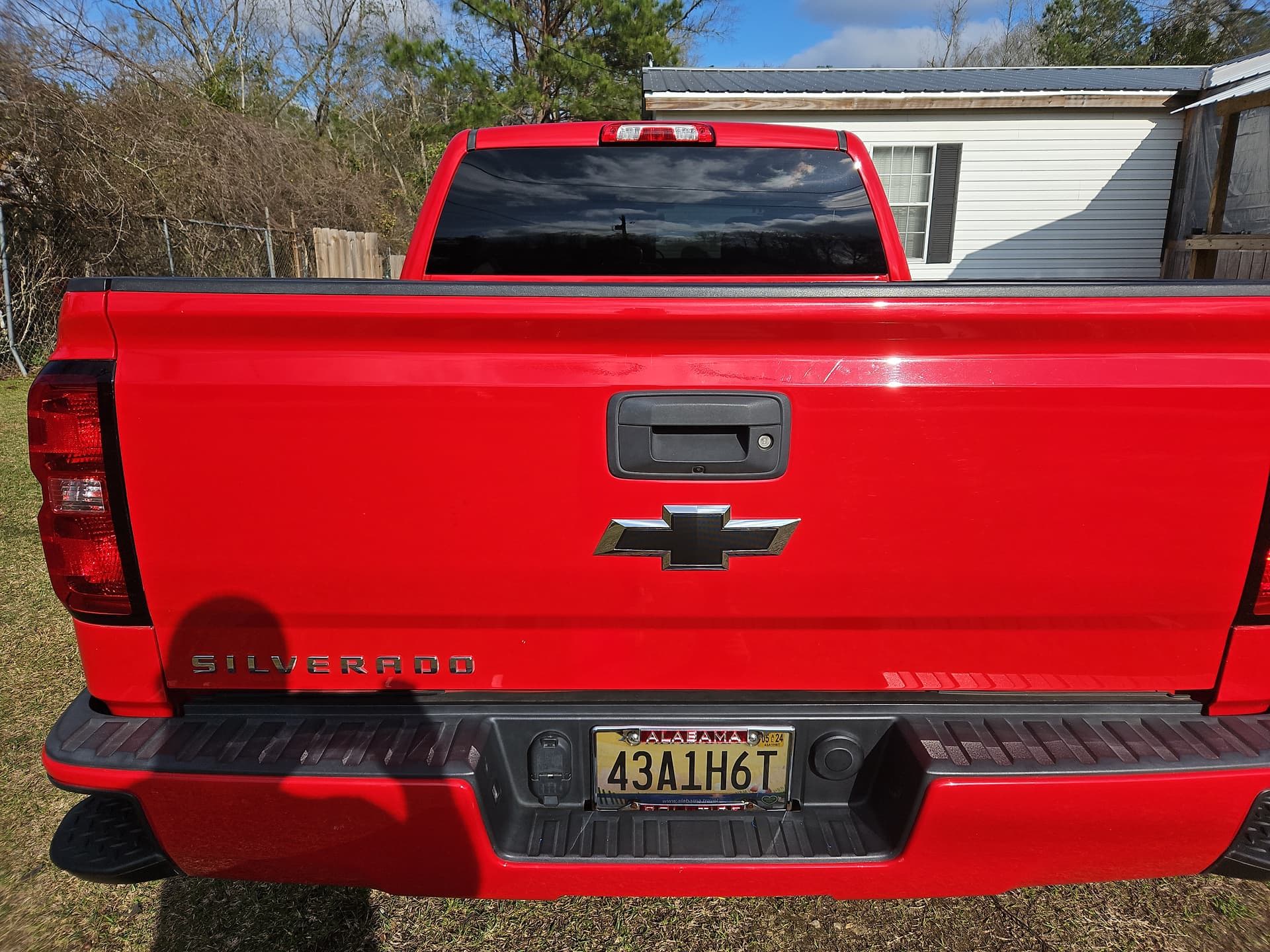 Chris’s 2018 Chevy Silverado with Mini Outlaw Horn Kit