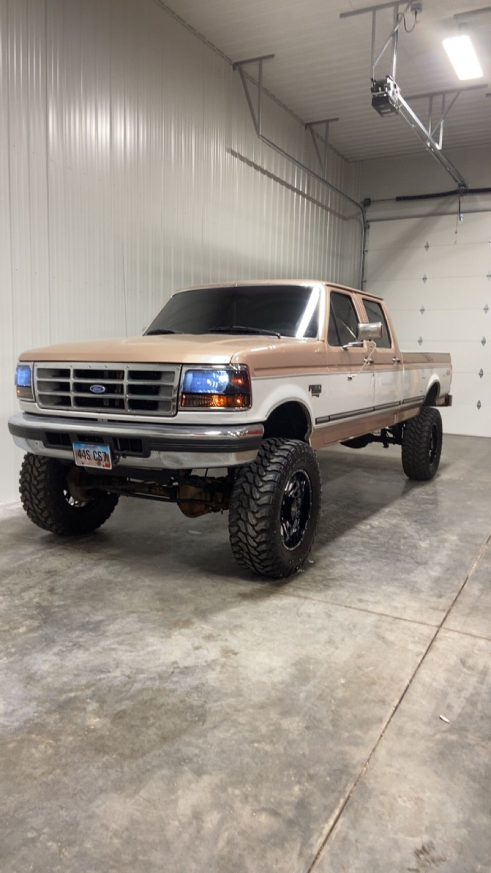 Kayden’s 1996 Ford F350 with Conductor’s Special 228H + 9 Shocker XL Horns