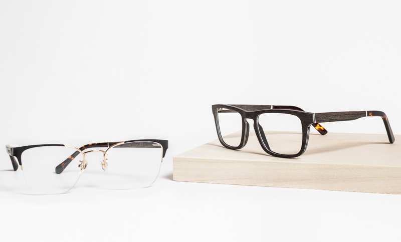 flat lay image of Kraywoods anti-fatigue lens glasses on a white background