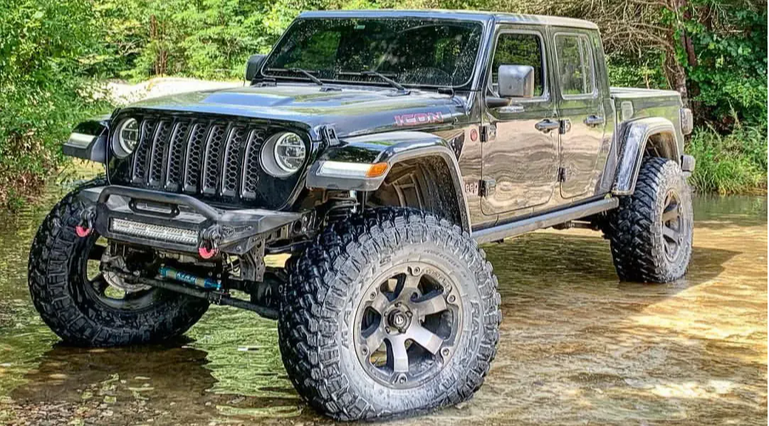 Kyle's 2020 Jeep Gladiator Train Horn Install