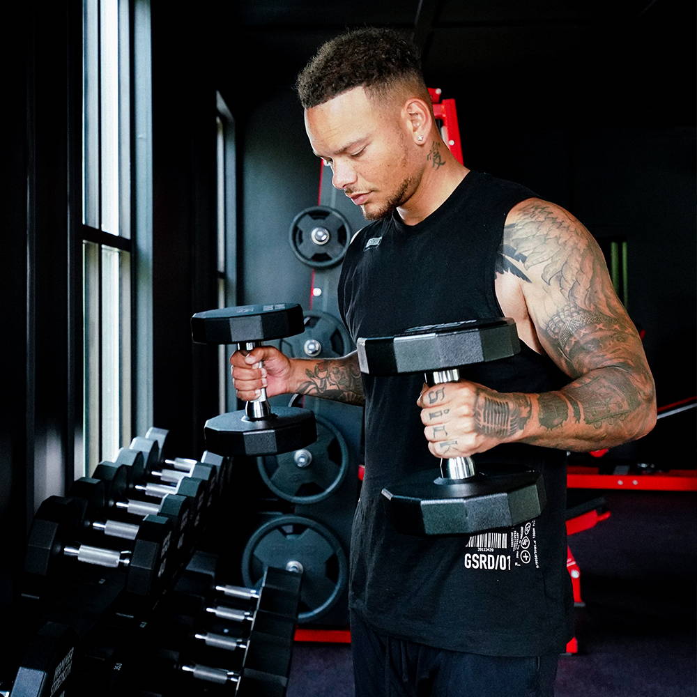Kane Brown Curling with Hammer Strength Dumbbells