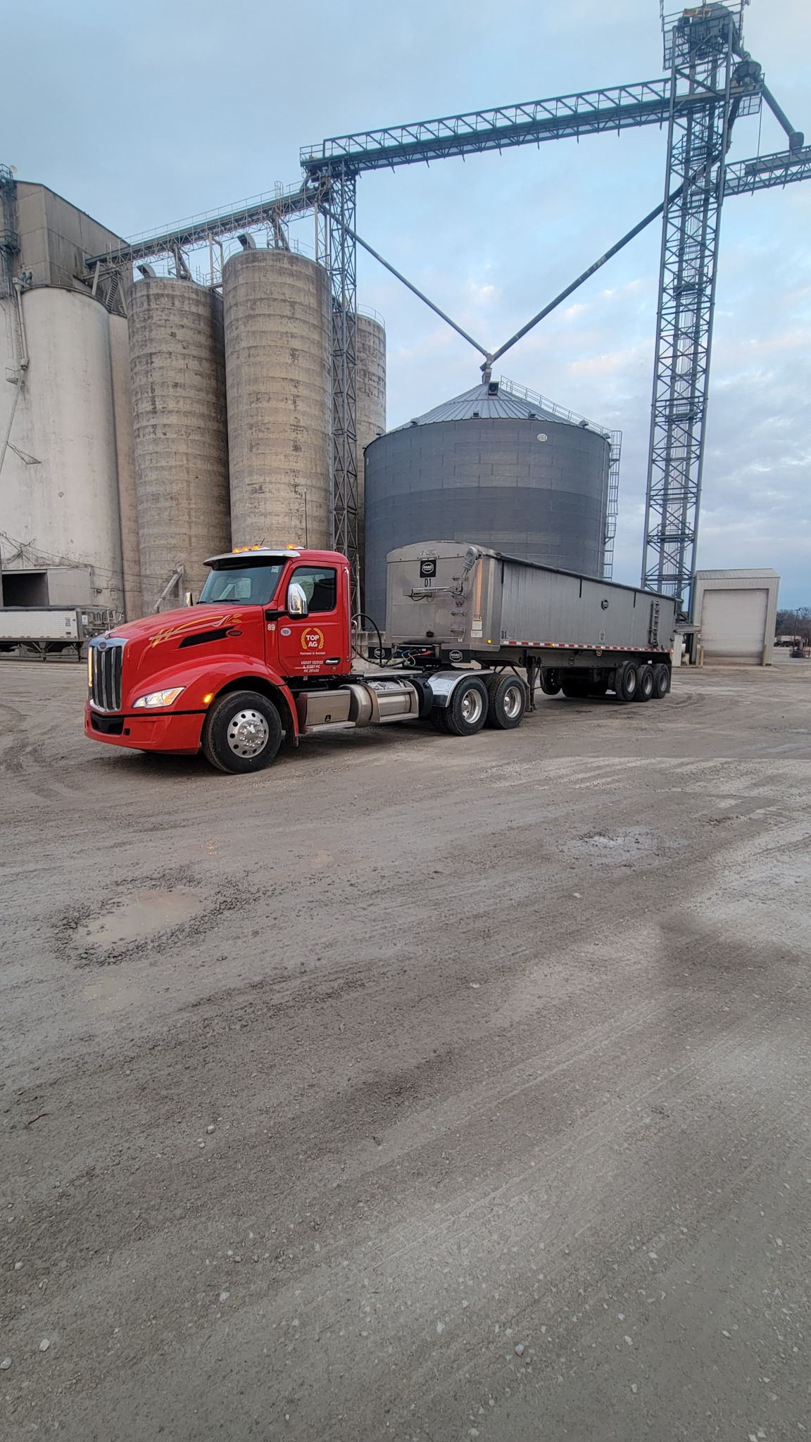 Ryan’s 2025 Peterbilt 579 Gets Loud with Outlaw Chrome Train Horn