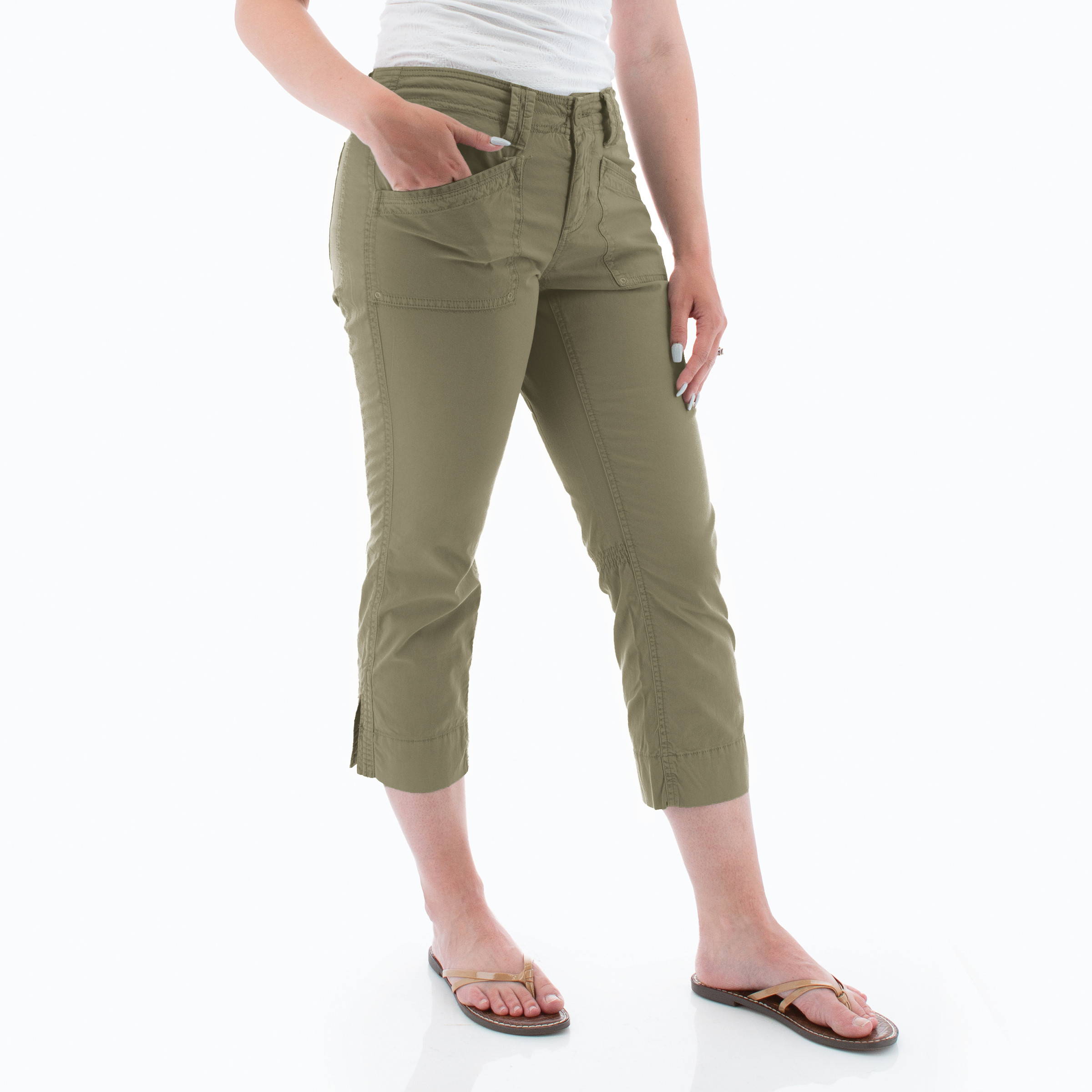 Detail view of Arden Crop Pant in green.
