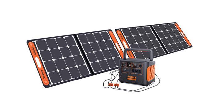 ポータブル電源とソーラーパネルと組み合わせて太陽光発電できるポータブル電源セット