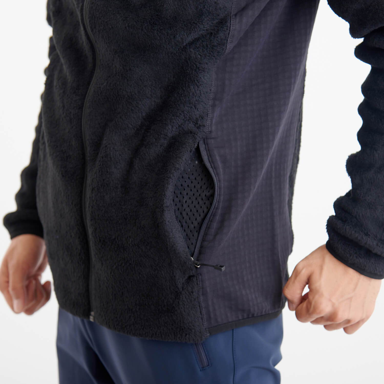 patagonia（パタゴニア）/R2ジャケット/ブラック/MENS
