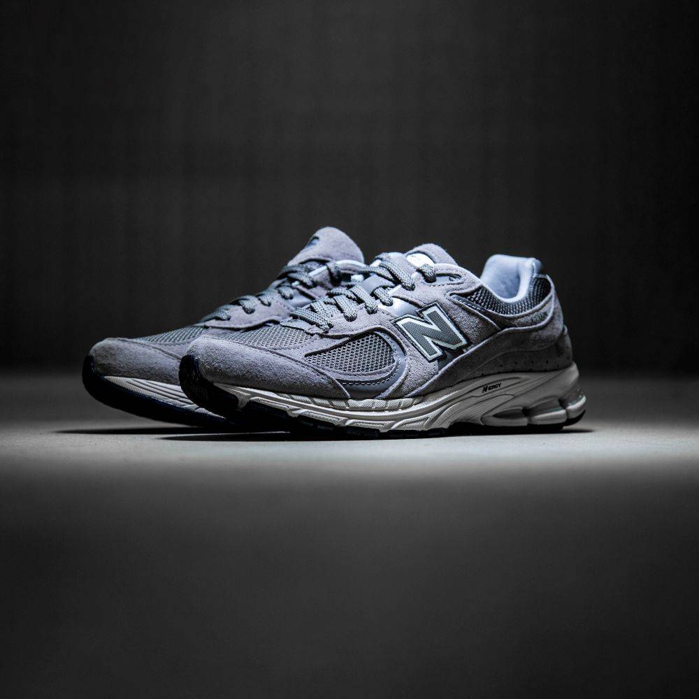 gray new balance