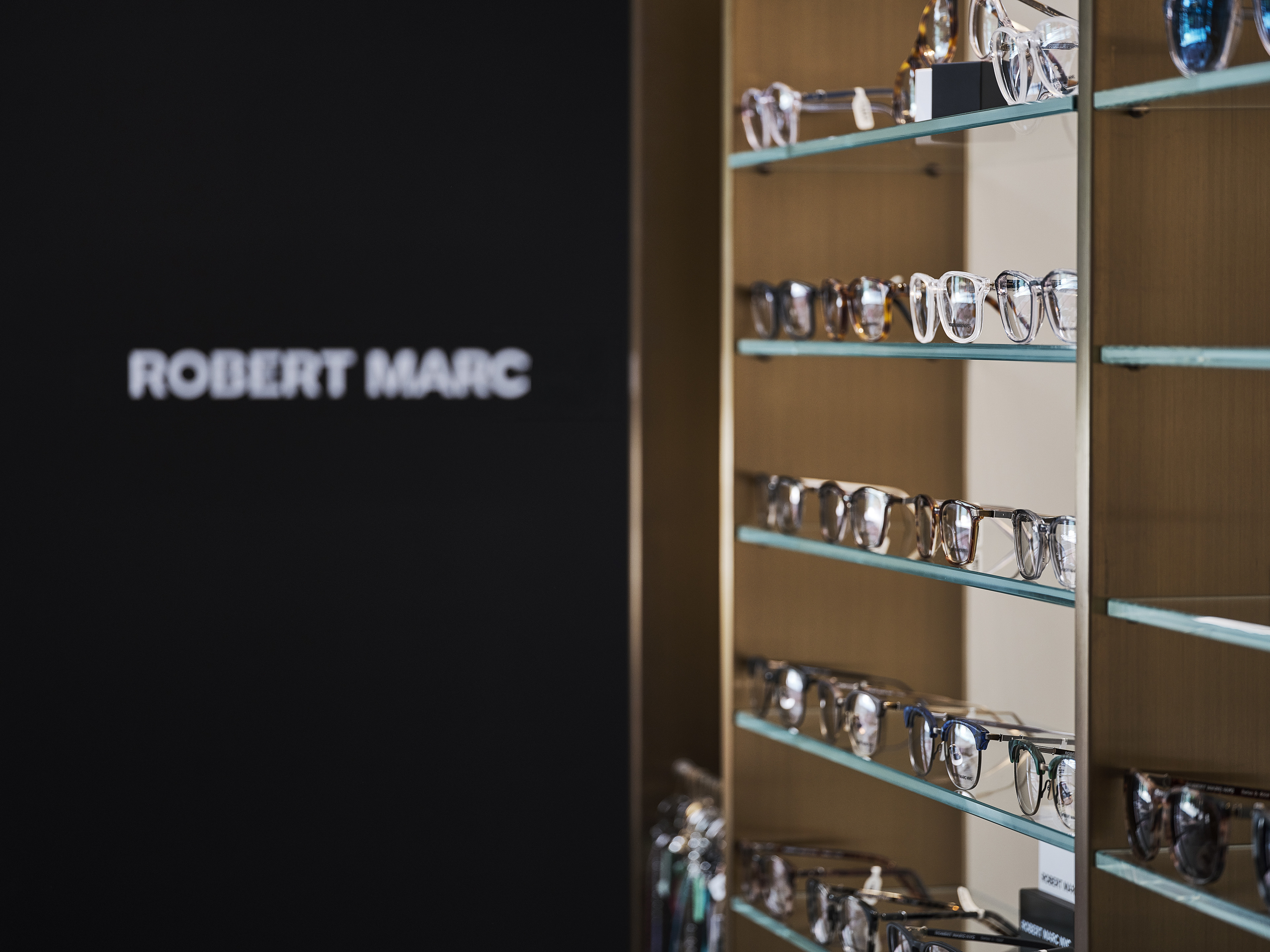 Display of eyeglasses with 