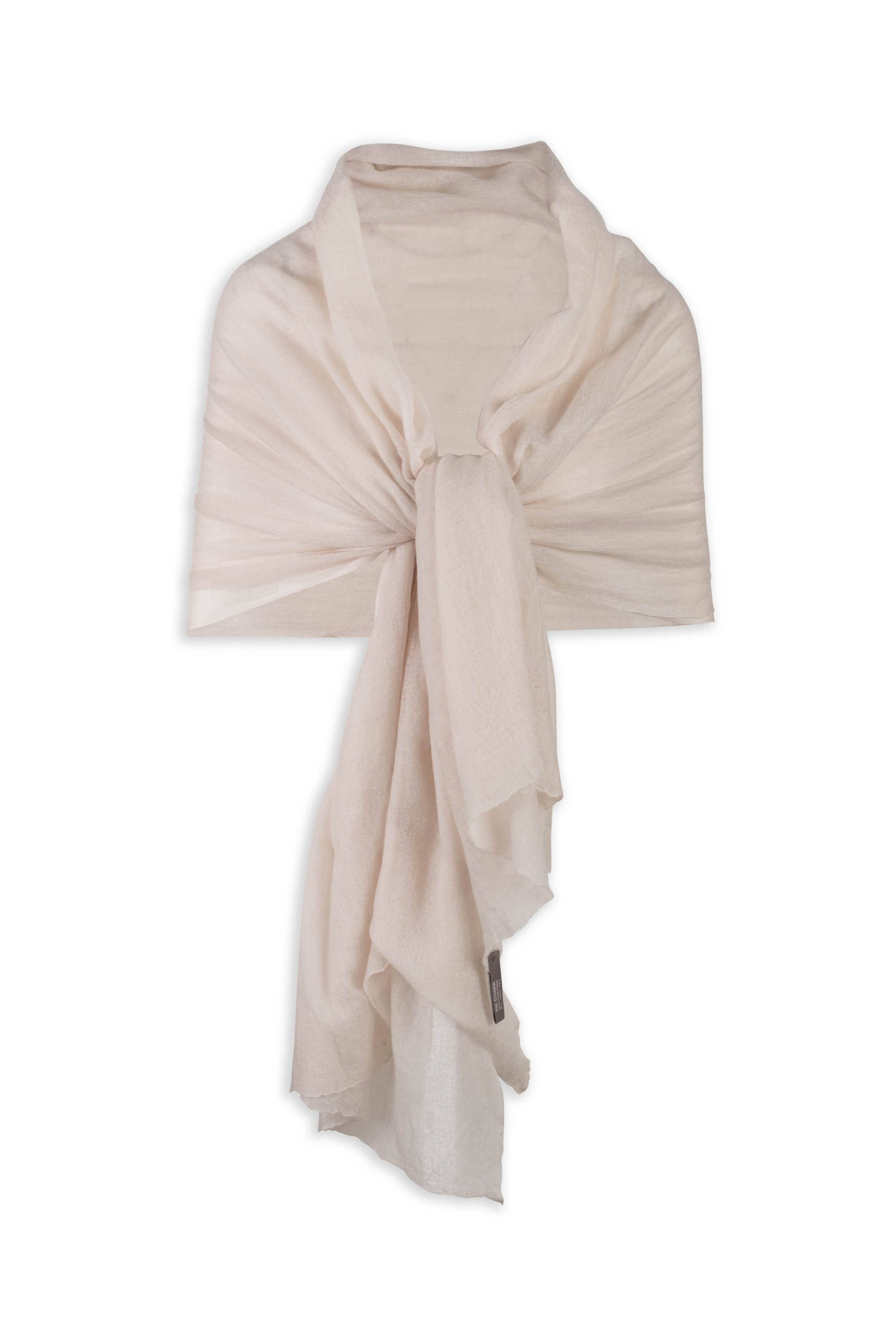 white cashmere shawl by Ala von Auersperg for bridesmaids gifts