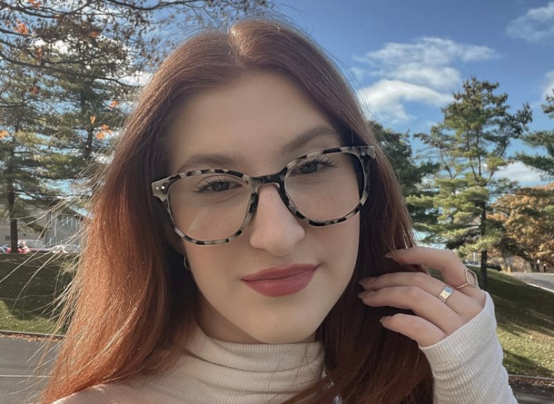 woman with oblong face shape wearing Faith Ivory, geometric ivory tortoise glasses