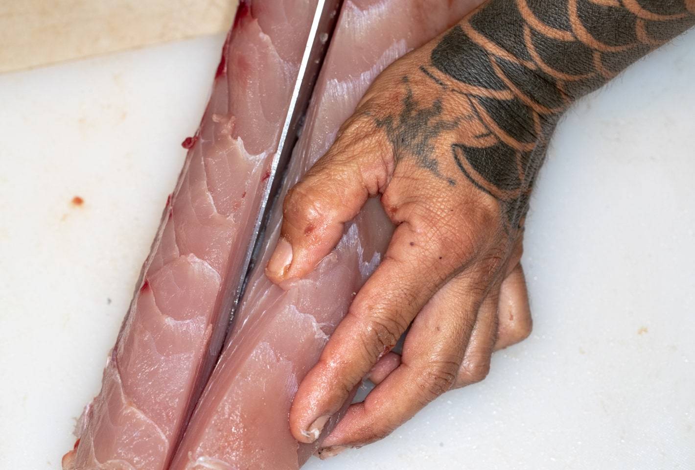 Cutting fish