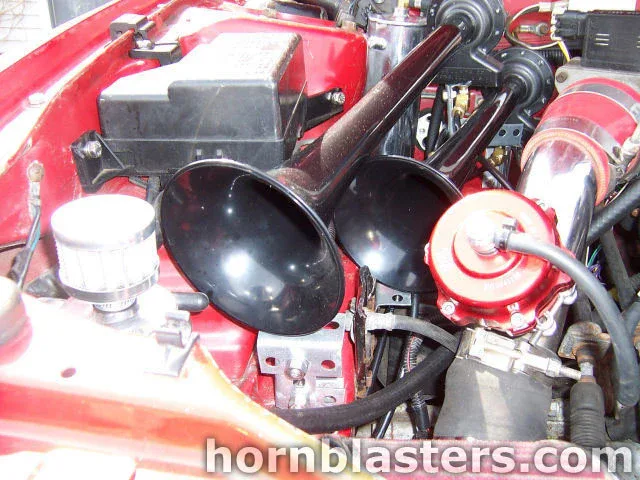 Bracket hardware and horn support detail Shocker XL on Chad's Eagle Talon photo 9
