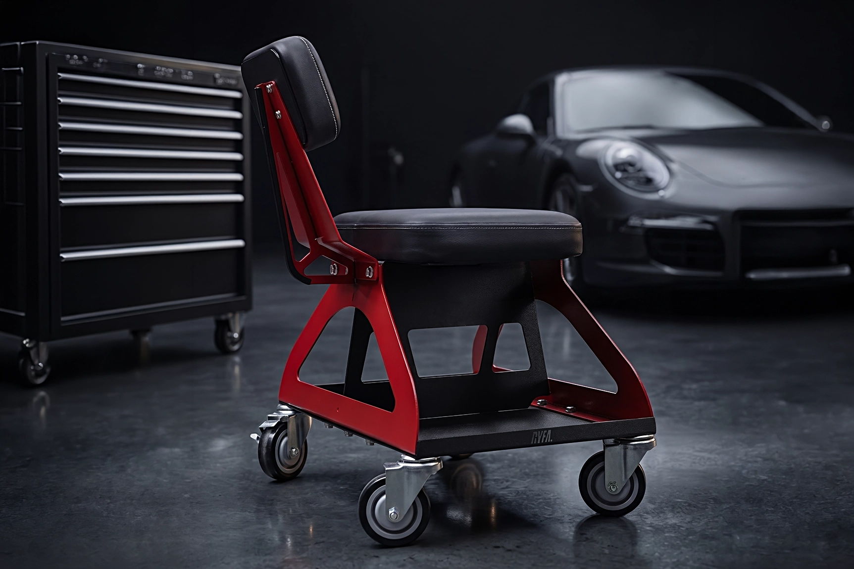 RYFA LO SHOP STOOL WITH BACKREST