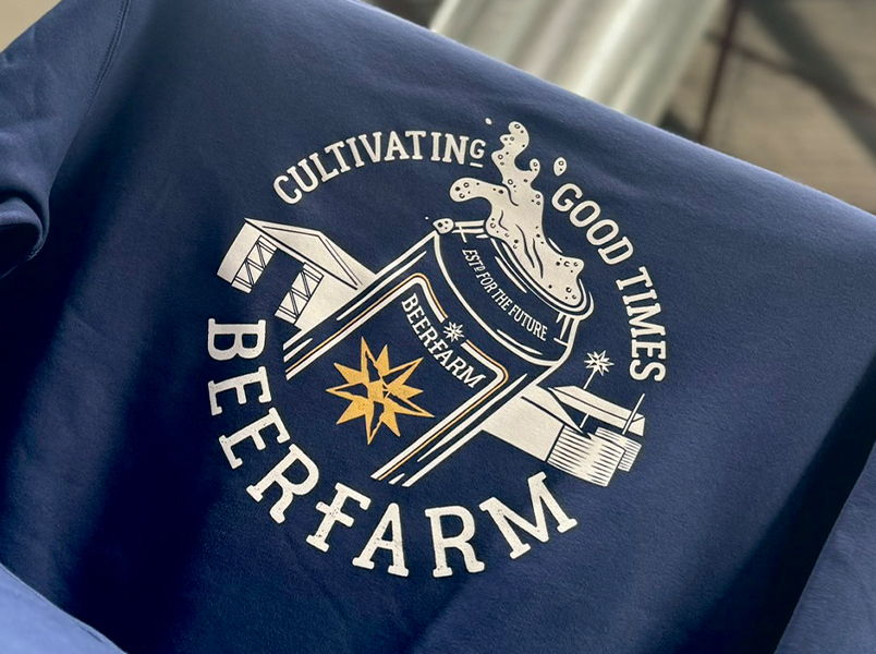 Navy hoodie with a detailed Beerfarm 