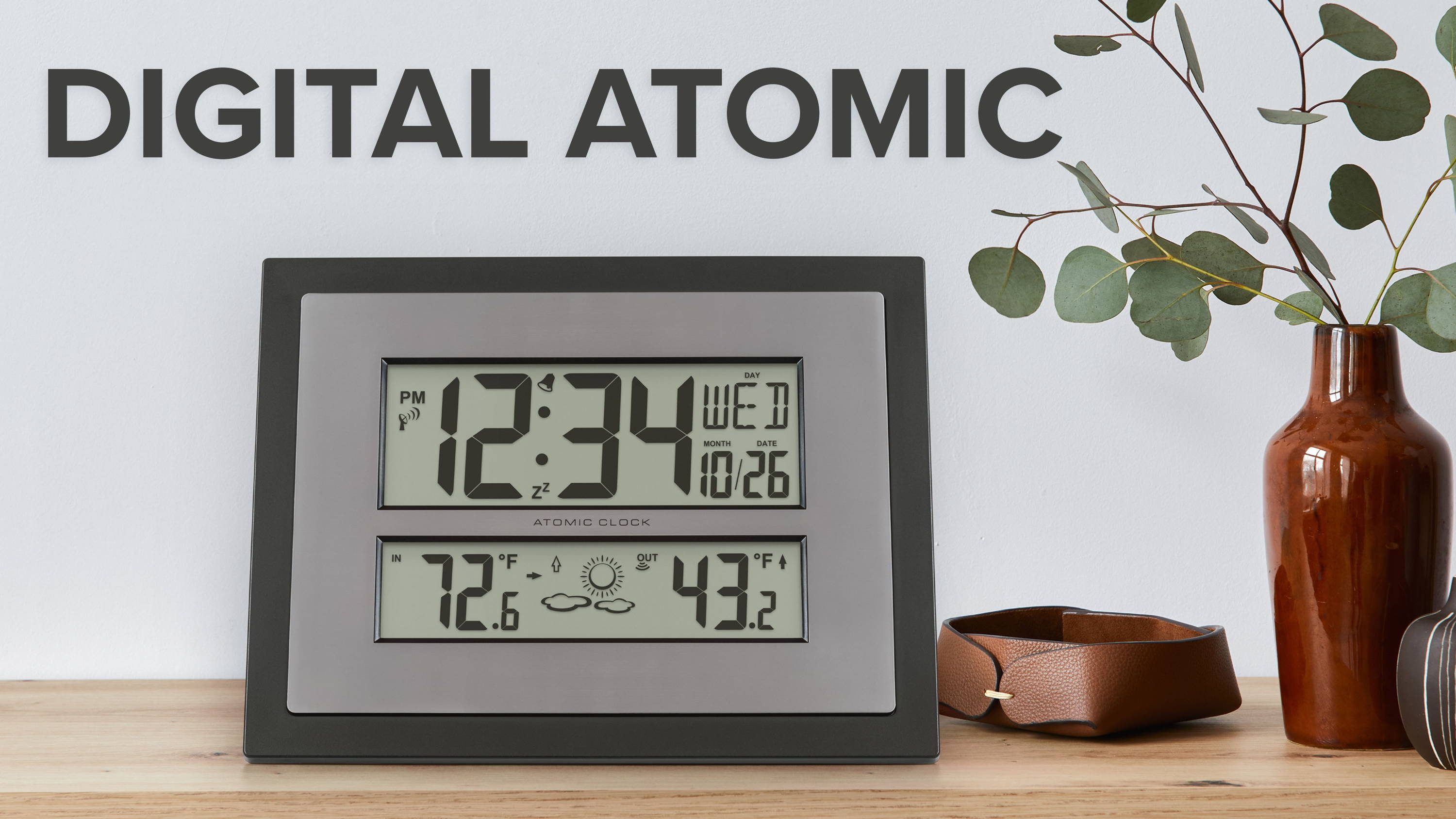 Analog Atomic clock lifestyle image