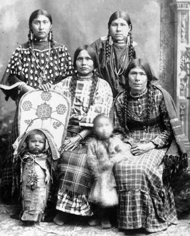 Shoshone women and children