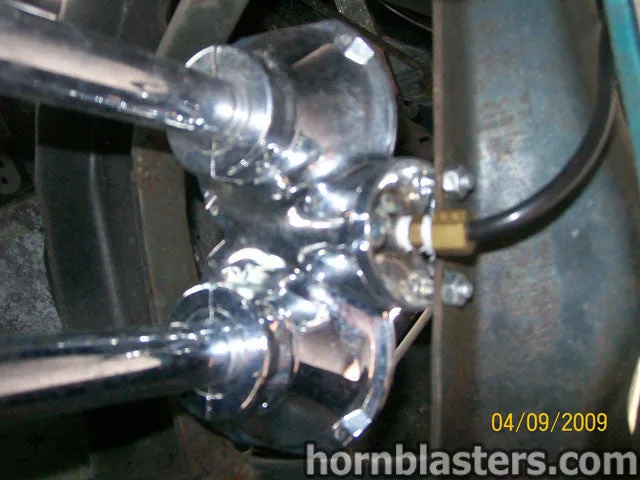 Air line fitting solenoid or valve plumbing detail Craig's 1979 Chevy Corvette HornBlasters install gallery photo 8