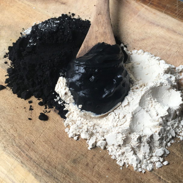 Activated Charcoal and Bentonite Clay Face Mask