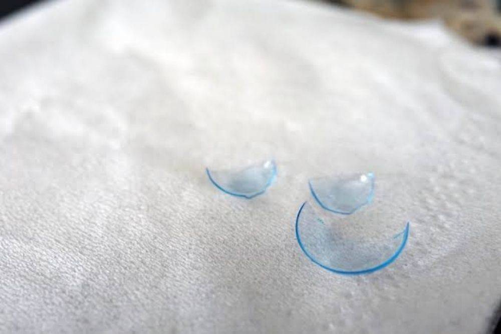 Roman krom logica My Contact Lens Has Ripped! What To Do Next – EyeCandys®