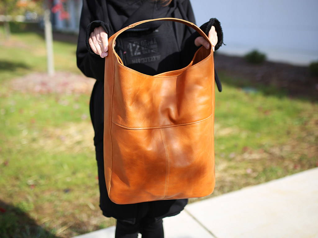 leather hobo bags for women