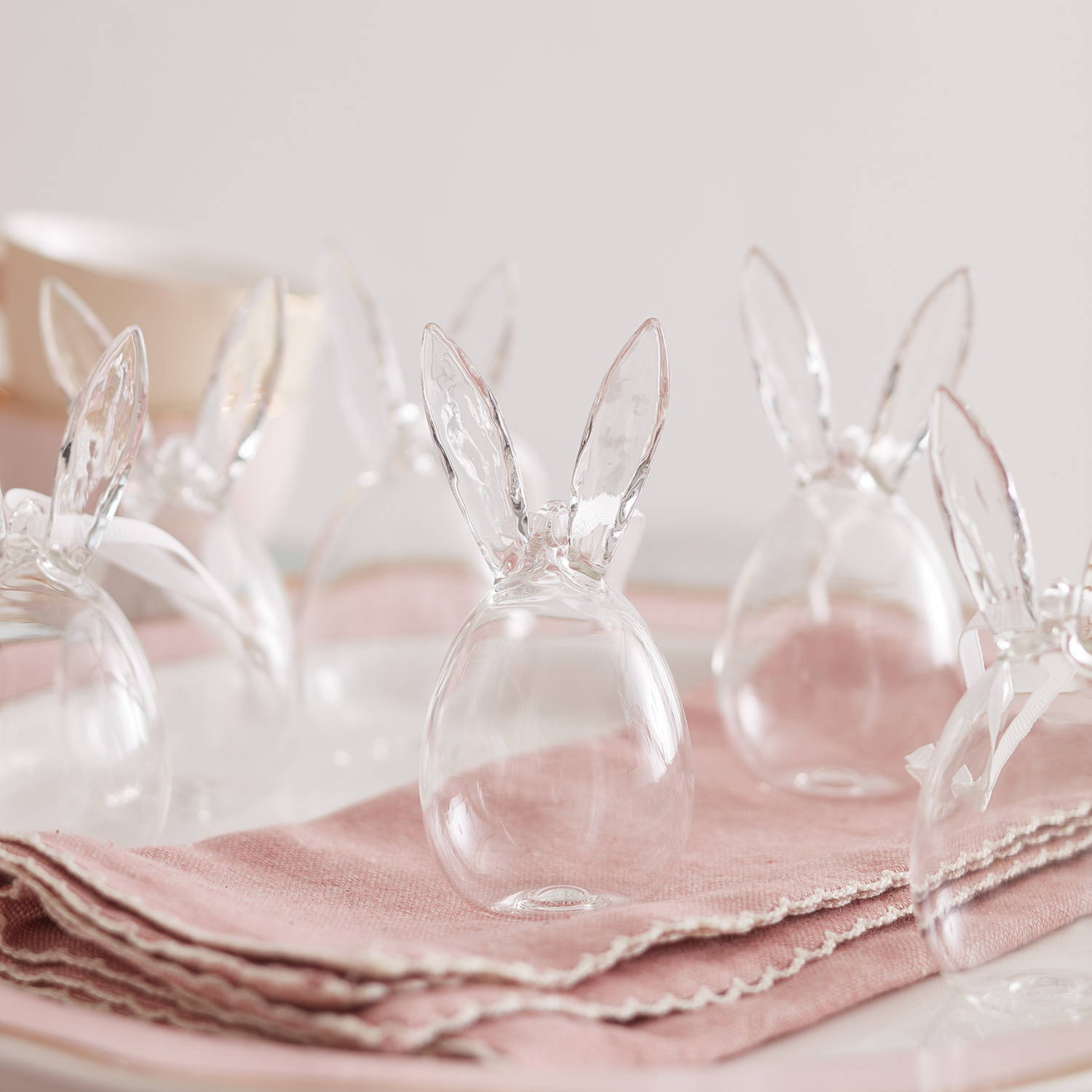  Figurines Décoratives, 6 Lapins de Pâques en Verre Transparent en déco de table. 