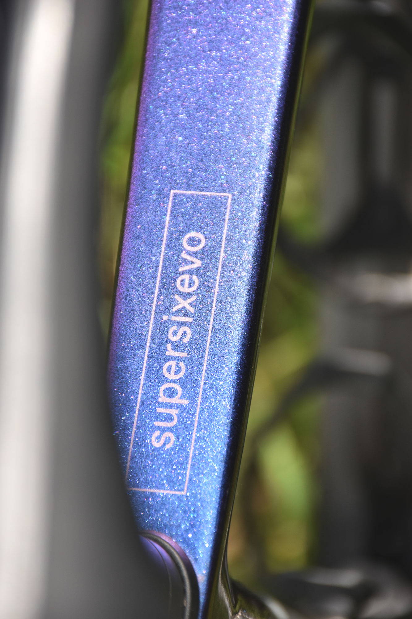 Supersixevo logo on top tube