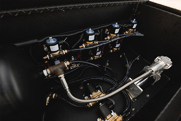 Jason's 2000 GMC 1500 Train Horn Install