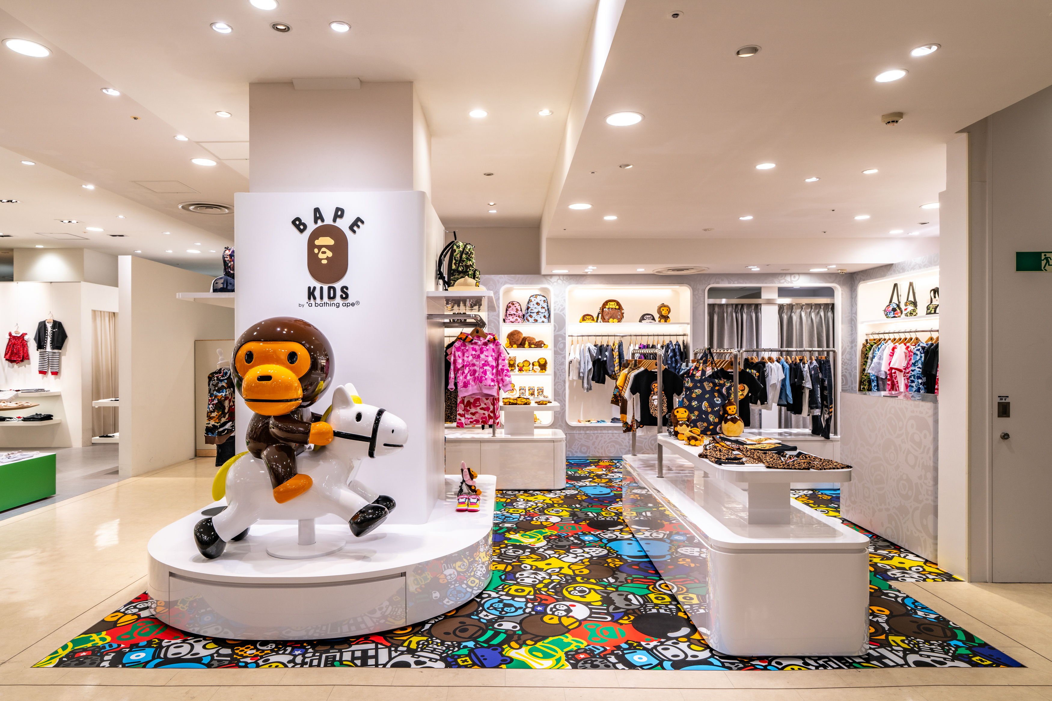 BAPE KIDS 140セット新品あり BAPE KIDS®が大阪高島屋にオープン！ | bape.com